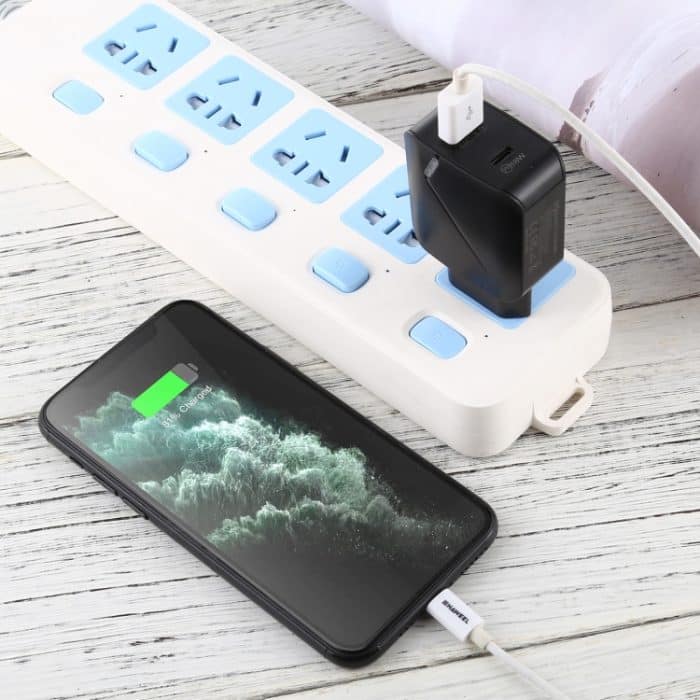 LZ-819A+C QC3.0 USB + PD 18W USB-C/Typ-C-Schnittstellen Reiseladegerät mit Kontrollleuchte, EU-Stecker – Bild 5