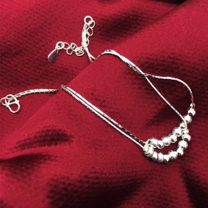 JEWE0175S_1.jpg Einfaches, modisches, versilbertes Fußkettchen mit gefrosteten Perlen und Persönlichkeit (Silber) – Bild 2