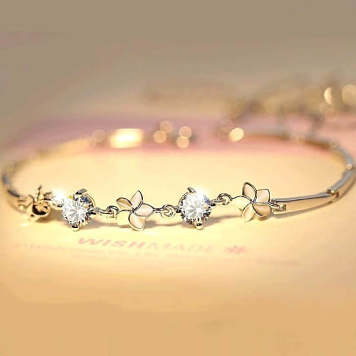 Einfaches süßes Frangipani-Armband mit fünf Blättern. Blumenpaar-Armband – Bild 2