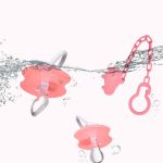 5-teiliges Baby-Cartoon-Silikon-Schnuller-Set und Kette, kombiniertes Baby, das friedlich schläft – Bild 6