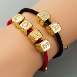 3 Stück englische Buchstaben-Perlen-Armband aus Messing mit Mikro-Intarsien, Paar, rote Schnur zum Selbermachen, Schmuck – Bild 4