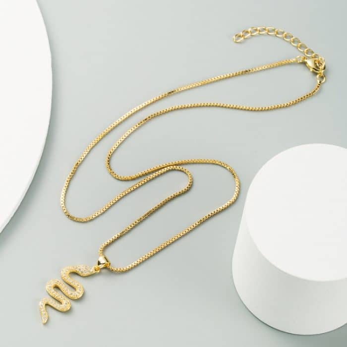 Kreative schlangenförmige Anhänger-Halskette, Persönlichkeit, weiblich, Punk-Stil, eingelegte Zirkon-Halskette – Bild 4