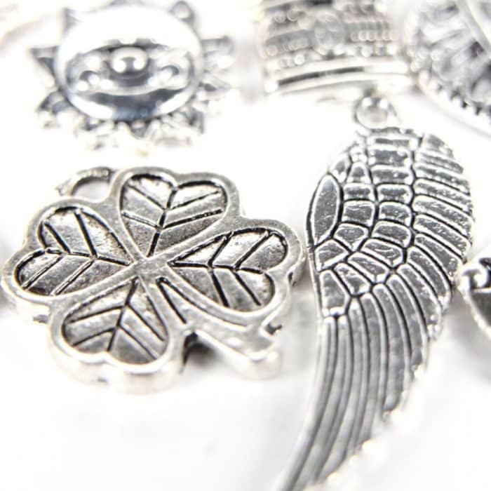 TBD0496015_2.jpg 100 Stück Gemischte Antik Silber Farbe Europäische Armbänder Charm Anhänger Modeschmuck DIY Charms Handmade – Bild 3