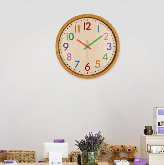 12 Zoll Wohnzimmer Kreative Farbe Holzmaserung Wanduhr Quarzuhr Klassenzimmer Kinder Persönlichkeit Wanduhr – Bild 6