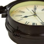 Eisen-Retro-Wanduhr für Zuhause, doppelseitig hängende Uhr, Monochrome – Bild 5