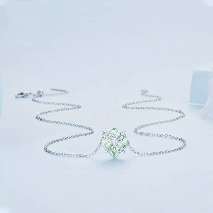 Grüner vierblättriger Kleeblatt-Anhänger aus Sterlingsilber S925, weißvergoldet – Bild 3