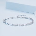 Einfaches Armband aus Sterlingsilber S925 mit rundem Ring und weißvergoldetem Zirkon – Bild 2