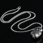 1168 Personalisierter Herzanhänger aus Titanstahl mit menschlichen Organen kann geöffnet werden – Bild 3