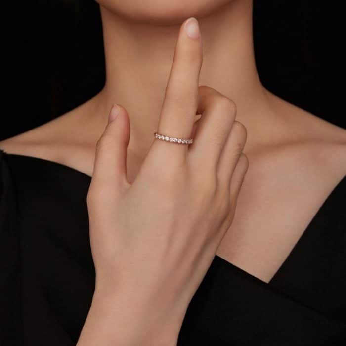 Ring aus Sterlingsilber mit S925-Beschichtung, vergoldeter Reihen-Moissanit-Ring – Bild 5