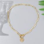 Mehrschichtige Halskette mit Engelsaugen-Anhänger, Modell: – Bild 3