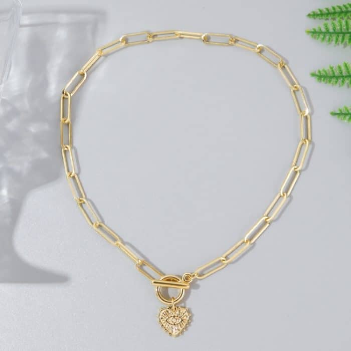 Mehrschichtige Halskette mit Engelsaugen-Anhänger, Modell: – Bild 3