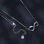 Sterlingsilber vergoldete Mobius-Ring-Moissanit-Halskette – Bild 5