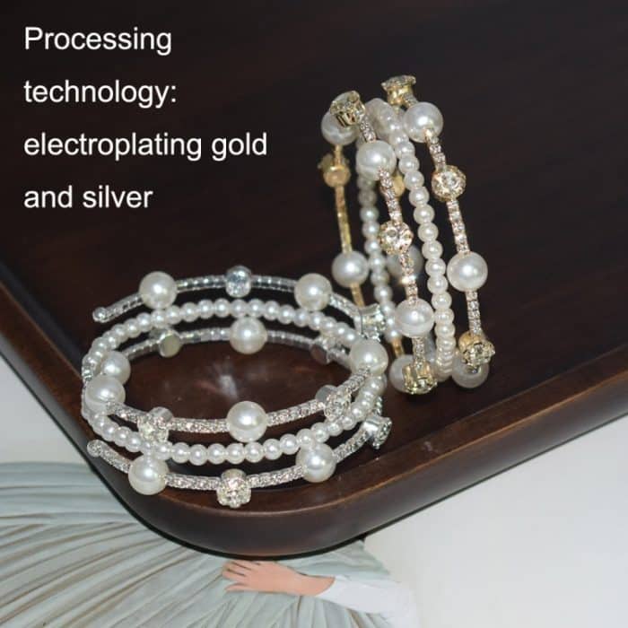 Einfaches, mit Strassperlen umwickeltes Armband. Vielseitiges Armband – Bild 4