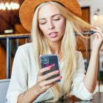 AhaStyle PT133-C Silikon-Klebekartenetui, Adhesive – Bild 7