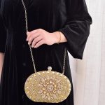 Ovale Abendparty-Clutch mit Sonnenblumen-Diamanten – Bild 11