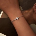 S925 Sterling Silber platiniertes Doppelschicht-Kreuz-Damenarmband – Bild 5