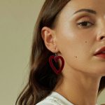 S925 Sterling Silber Samt Burgunderrote Liebesherz-Ohrringe – Bild 6