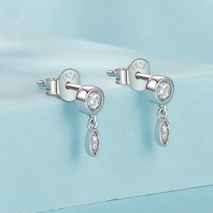 S925 Sterling Silber Funkelnde, mit Weißgold plattierte Zirkon-Quasten-Ohrstecker – Bild 2