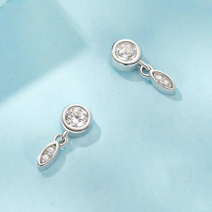 S925 Sterling Silber Funkelnde, mit Weißgold plattierte Zirkon-Quasten-Ohrstecker – Bild 3