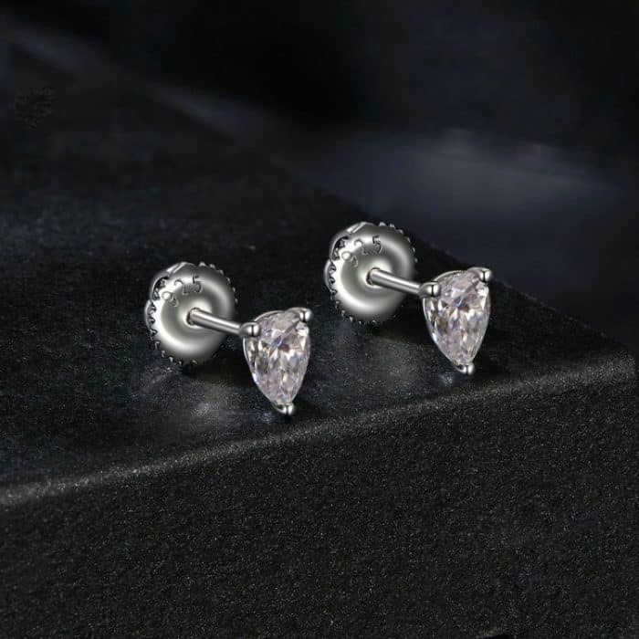 S925 Sterling Silber platinierte funkelnde Wassertropfen-Moissanit-Ohrstecker – Bild 2