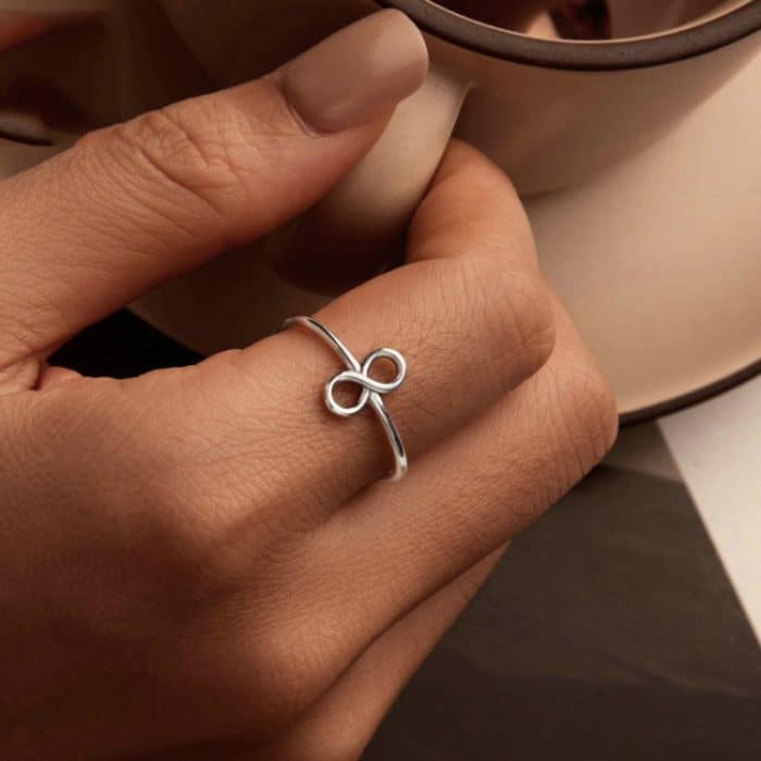 Offener, verstellbarer Ring mit Endlosschleife aus S925-Sterlingsilber – Bild 5