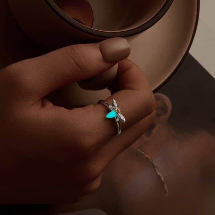 Offener verstellbarer Ring mit leuchtender Biene aus S925-platiniertem Sterlingsilber – Bild 5