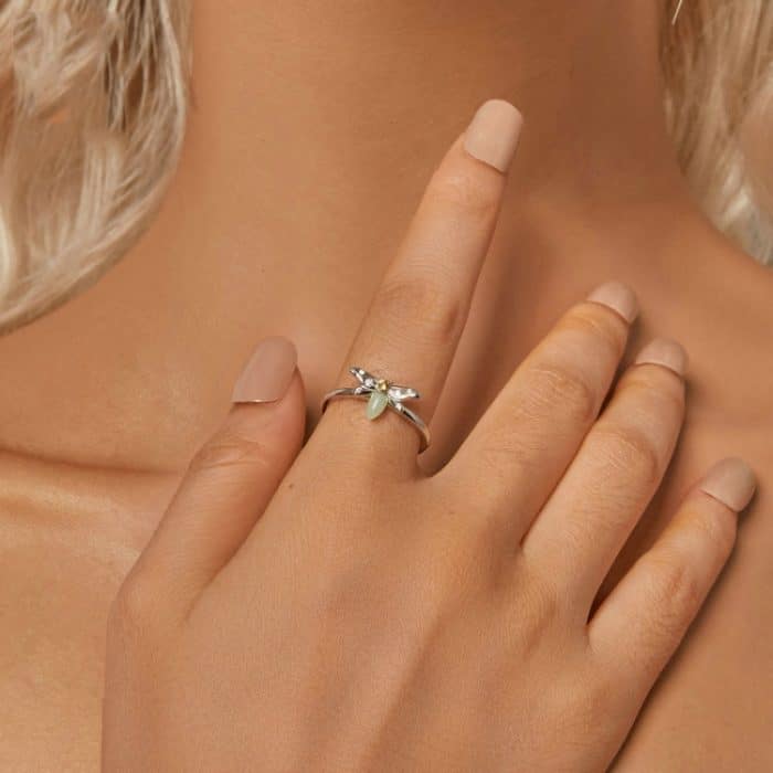 Offener verstellbarer Ring mit leuchtender Biene aus S925-platiniertem Sterlingsilber – Bild 6