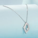 Quadratische, geometrisch funkelnde Halskette aus platiniertem S925-Sterlingsilber – Bild 2