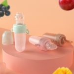 Tragbarer Mehrzweck-Babynahrungsfütterungslöffel Obst-Gemüse-Silikon-Fütterungsschnullerflasche – Bild 3