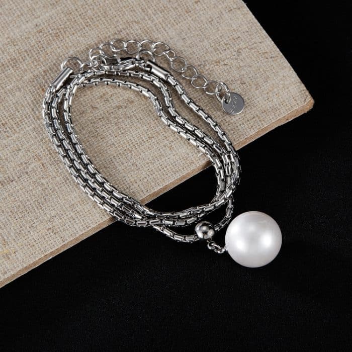 Einfache Halskette mit Glasperlen-Anhänger – Bild 4