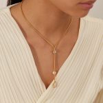 Schlichte Halskette mit Quaste und Blumenperlenanhänger aus Edelstahl – Bild 6