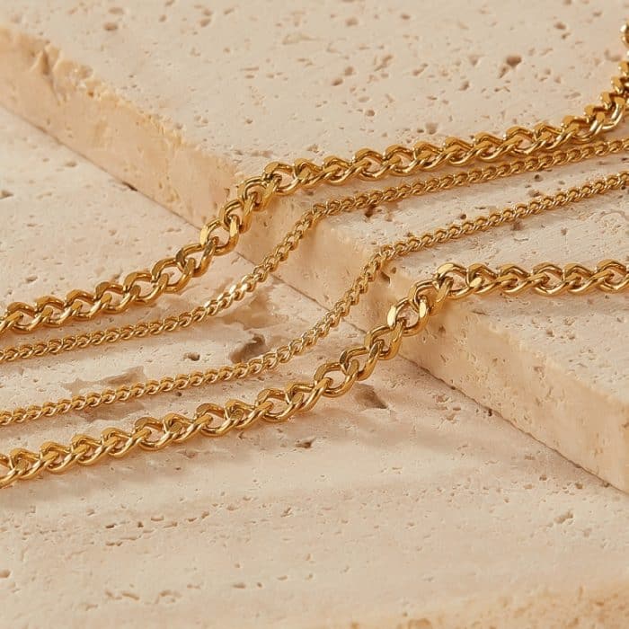 Doppellagige Halskette mit quadratischem Anhänger aus Edelstahl – Bild 4