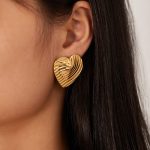 1 Paar schlichte Ohrringe aus Edelstahl mit Herzform und Rüschen – Bild 5