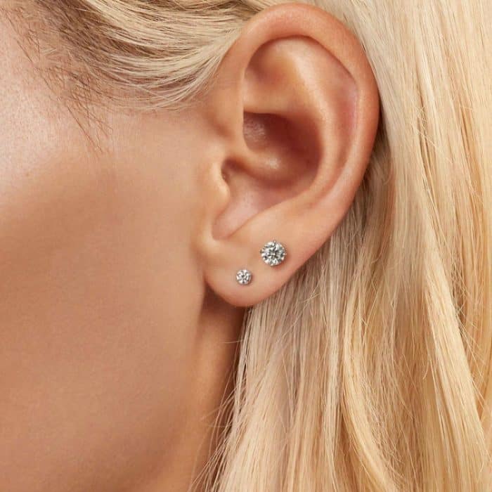TBD06052270_B6.jpg MSE062 S925 Sterling Silber Überzogen mit Platin Vier-klauen Glänzende Moissanite Ohrringe – Bild 7