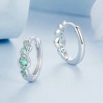 S925 Sterling Silber mit platinierten süßen grünen Ozeanwellen-Ohrringen – Bild 2