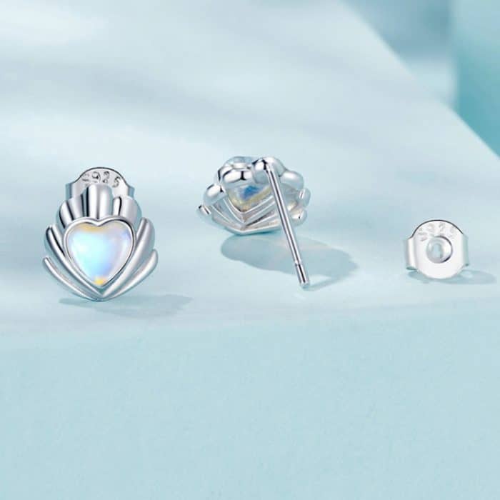 TBD06053164_B1.jpg S925 Sterling Silber Platinierte dreidimensionale Muschel-Mondstein-Ohrringe – Bild 2