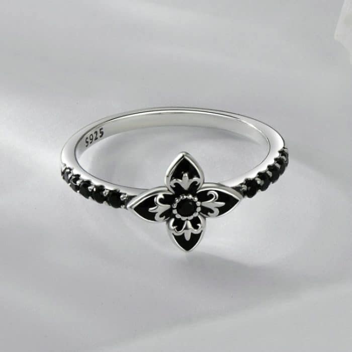 SCR1075 S925 Sterling Silber Oxidierter Retro Eleganter Schwarz-Weiß-Blumenring – Bild 2
