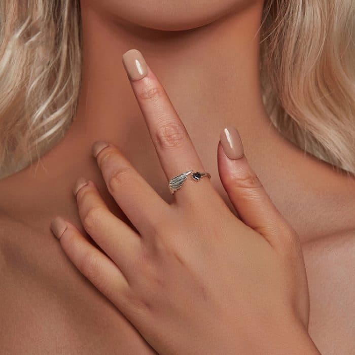 S925 Sterling Silber Oxidierter Flügelfeder Verstellbarer Liebesring – Bild 6