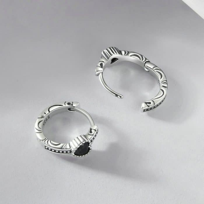 TBD06054031_B3.jpg S925 Sterling Silber Oxidierte Retro Elegante herzförmige Muster Ohrringe – Bild 4