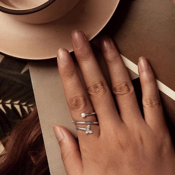 S925 Sterling Silber Platinierter mehrschichtiger verstellbarer Ring mit Schmetterlingswicklung – Bild 5