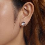 S925 Sterling Silber Platinierte Weihnachtskristallkugel-Schneeflockenohrringe – Bild 6