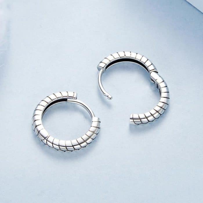 S925 Sterling Silber Oxidierte Schlangenmuster Ohrringe – Bild 4