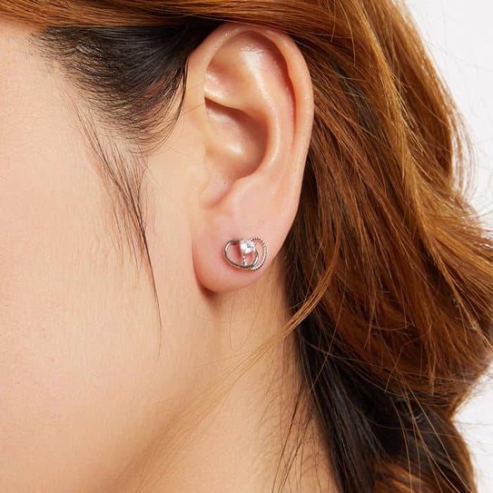 S925 Sterling Silber Platinierte Herzförmige Ohrringe – Bild 6