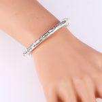 Böhmische Vintage Retro Silber Armreifen Frauen klassische handgemachte tibetische Silber geschnitzte Pflaumenmanschette Armbänder – Bild 3