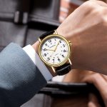 Modische hohle Herren-Leder-Quarzuhr – Bild 7