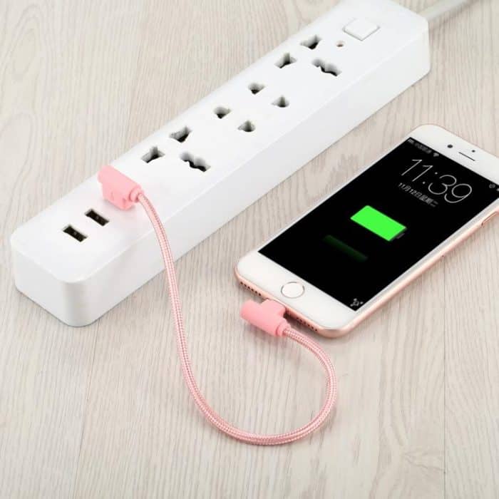 25 cm langes USB-auf-8-Pin-Doppelwinkel-Ladekabel im Nylongewebe-Stil – Bild 5