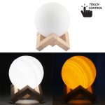 10 cm Touch Control 3D-Druck Jupiterlampe, USB-Aufladung 2-Farben-Wechsel Energiesparendes LED-Nachtlicht mit Holzhalterung