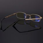 Zusammenklappbare Anti-Blue-Ray-Presbyopie-Lesebrille mit Etui und Reinigungstuch, +4.00D – Bild 3
