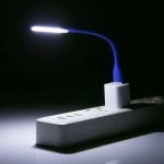 6LEDs USB-Schnittstelle Flexibles Leselicht mit US-Netzteil – Bild 4