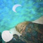 3 in 1 Bluetooth Musik Sternenhimmel Projektion Nachtlicht mit Fernbedienung – Bild 9
